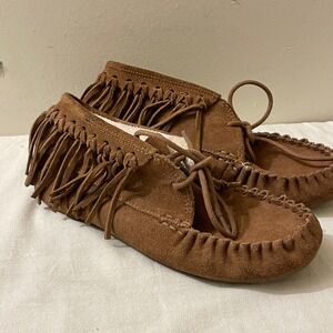 MAKALU Women's Size 6M Brown Suede Moccasin Boots Faux Fur Lined Fringe Lace Up